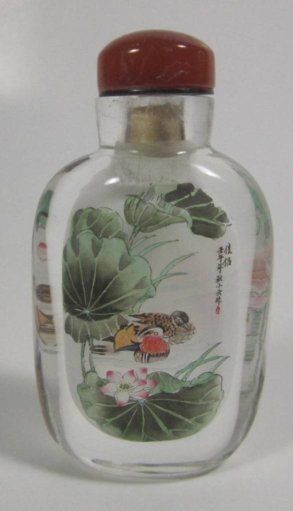 CHINESE INSIDE PAINTED SNUFF BOTTLE (1 of 5)