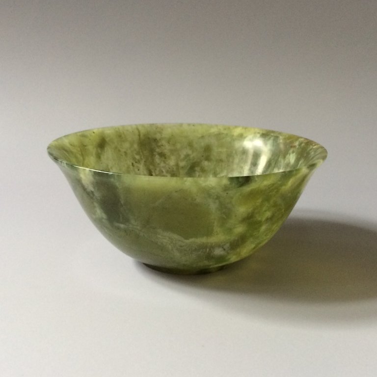 ANTIQUE CHINESE JADE BOWL (1 of 5)