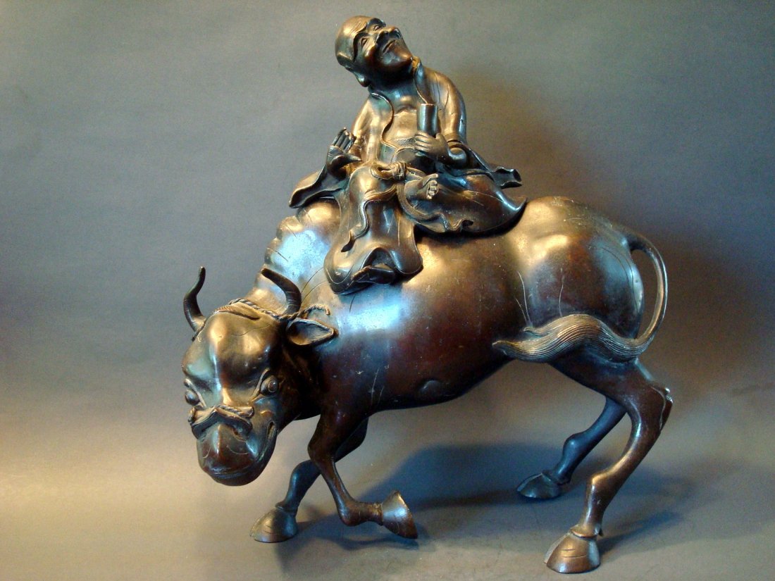 ANTIQUE Chinese Bronze Ox with a Sscholar man, 19th C. (1 of 8)