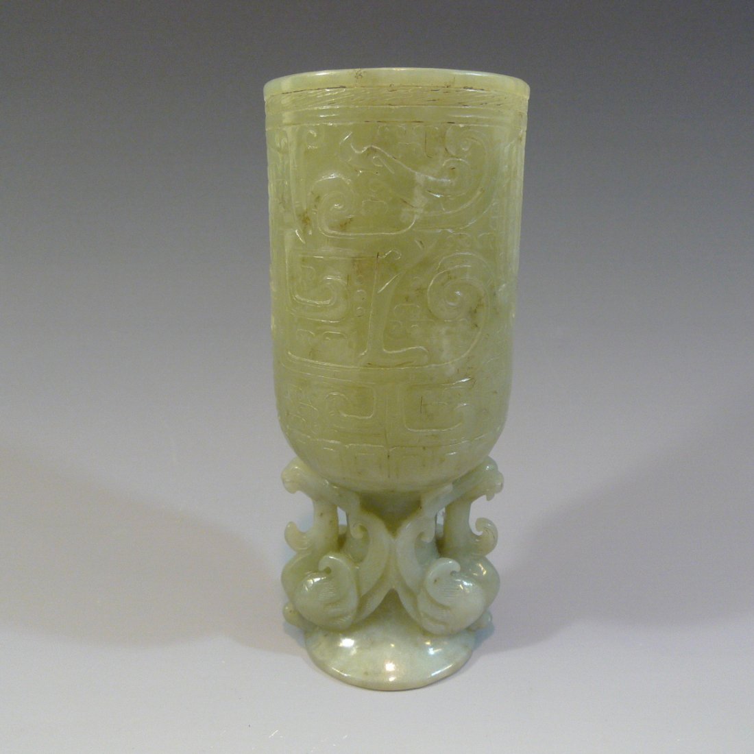 ANTIQUE CHINESE JADE CARVED CUP (1 of 10)