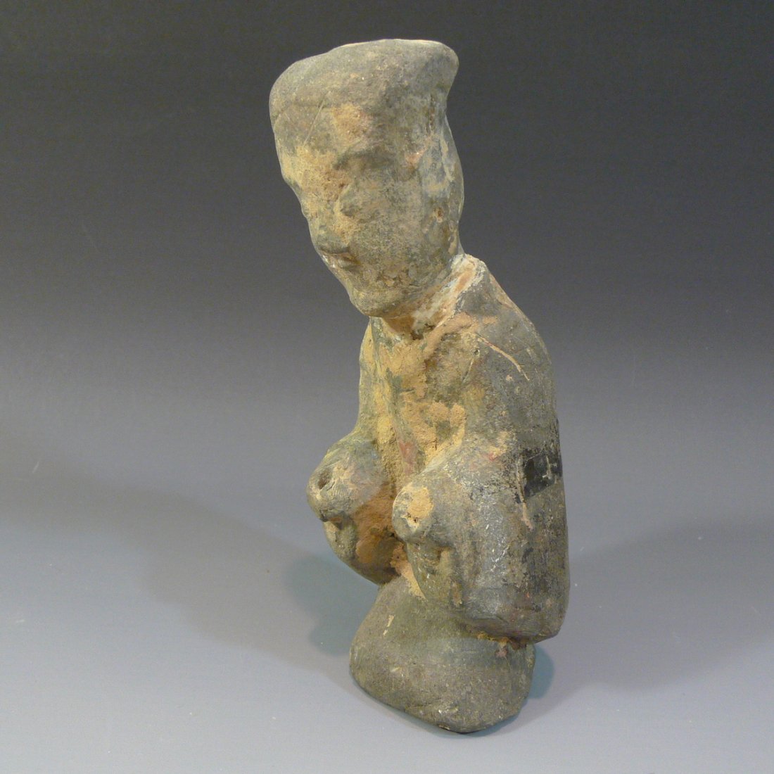 ANTIQUE CHINESE POTTERY FIGURE - HAN DYNASTY: ANTIQUE CHINESE POTTERY FIGURE - HAN DYNASTY. 16 CM TALL. ESTATE OF Kayoko Mutuura, Annapolis, MD