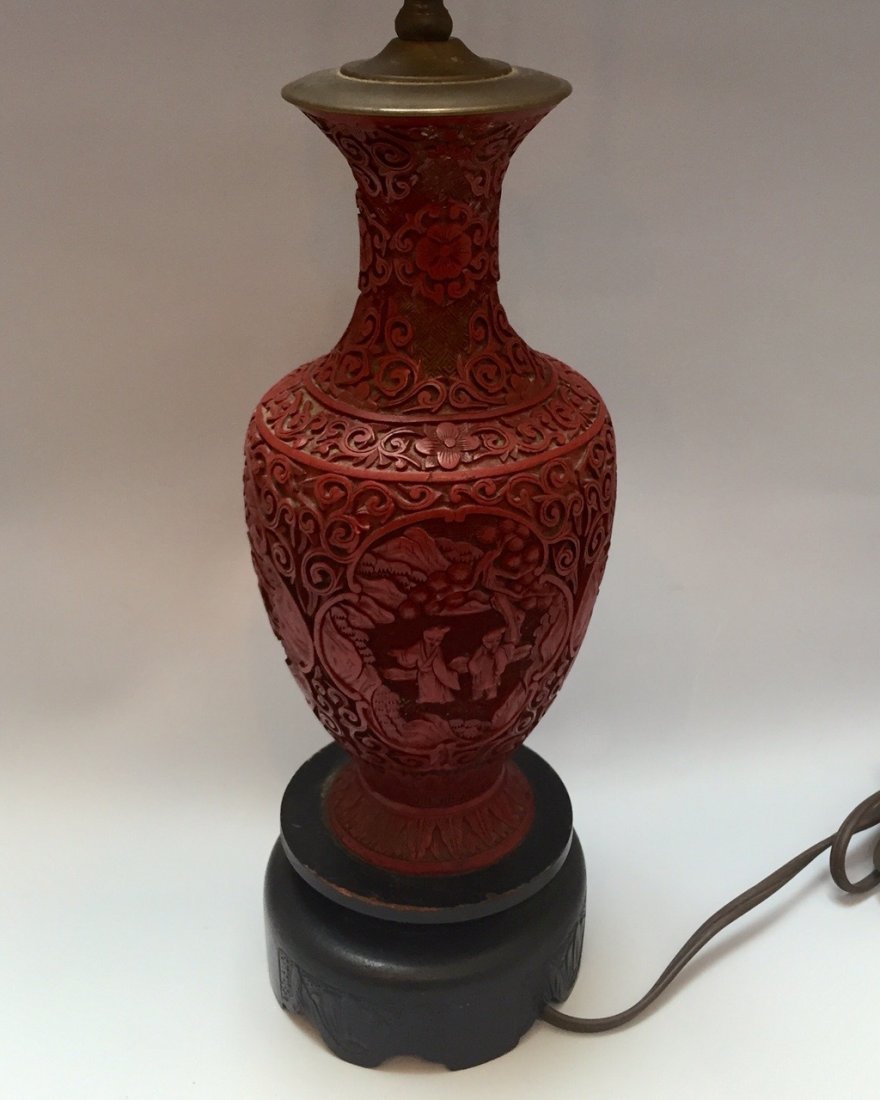 A CHINESE ANTIQUE CINNABAR LACQUER VASE LAMP,19TH (1 of 7)