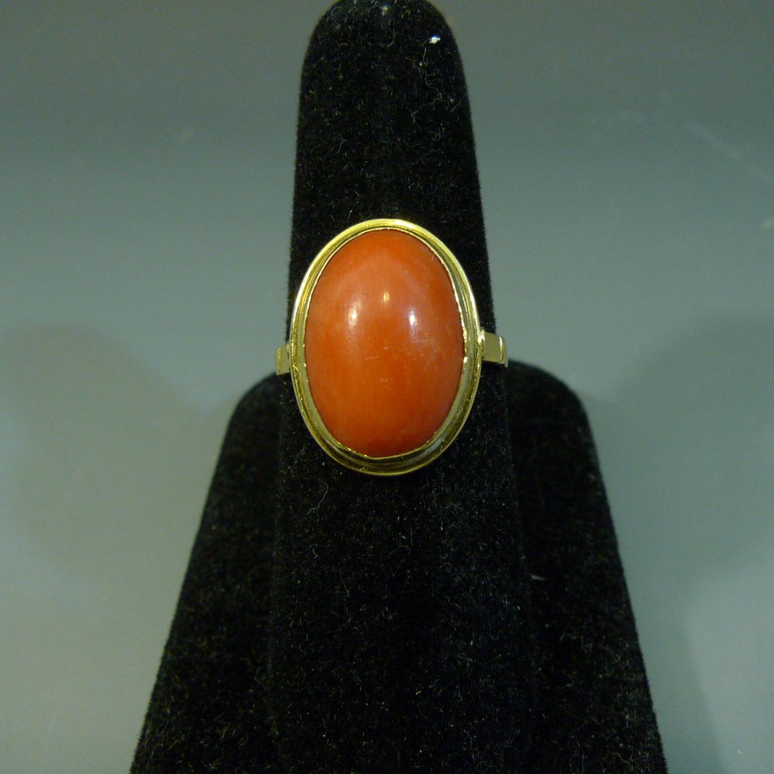 14K GOLD RED CORAL CABOCHON RING (1 of 8)