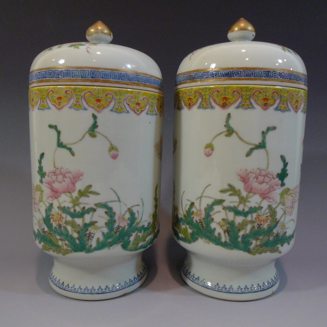 PAIR ANTIQUE CHINESE FAMILLE ROSE PORCELAIN JAR - (1 of 9)