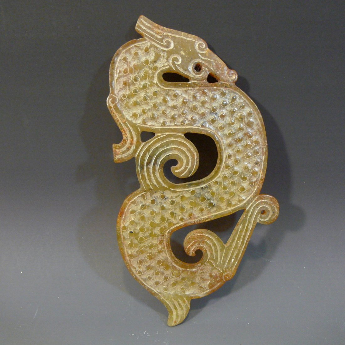 ANTIQUE CHINESE JADE PENDANT - SONG TO MING DYNASTY (1 of 7)