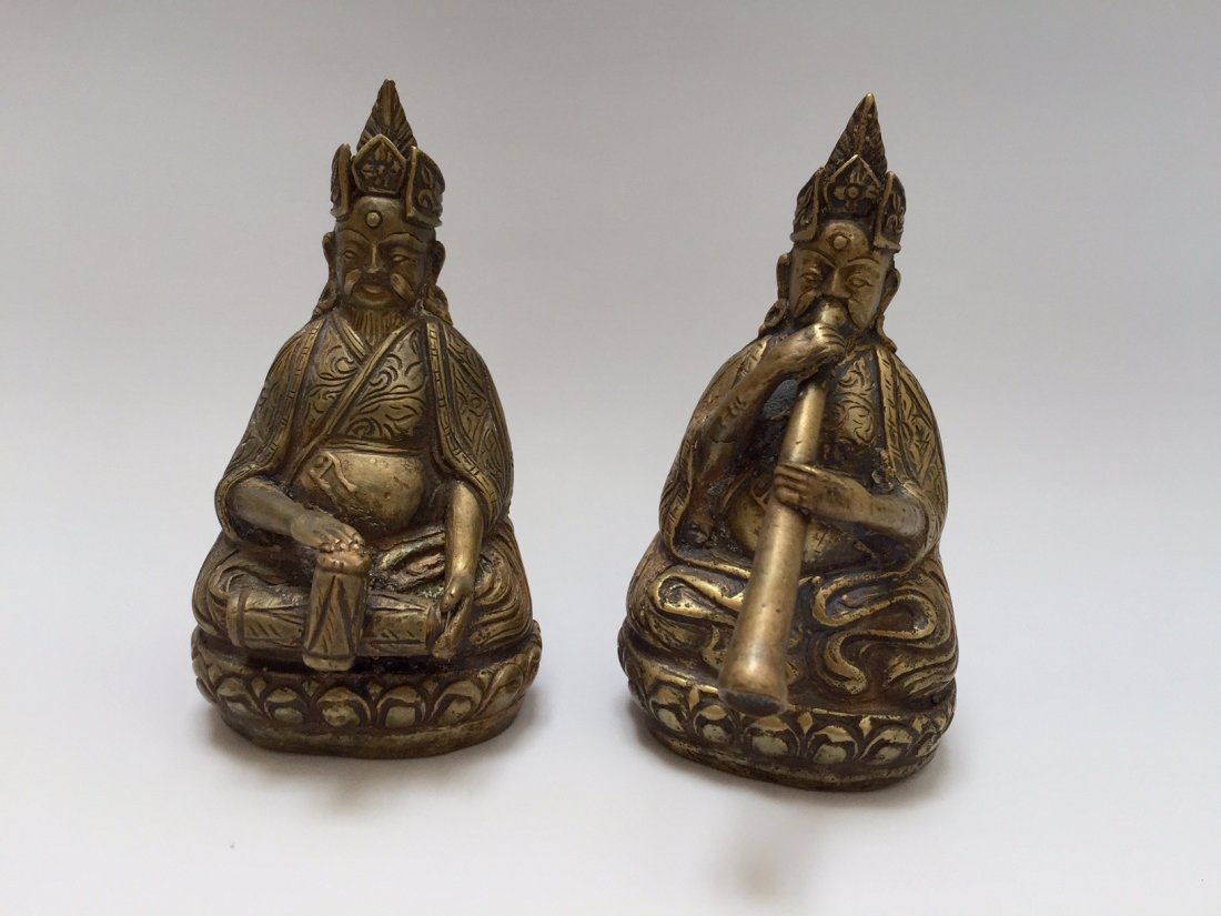 PAIR OF ANTIQUE ASIAN BRONZE MUSICIAN FIGURES (1 of 8)