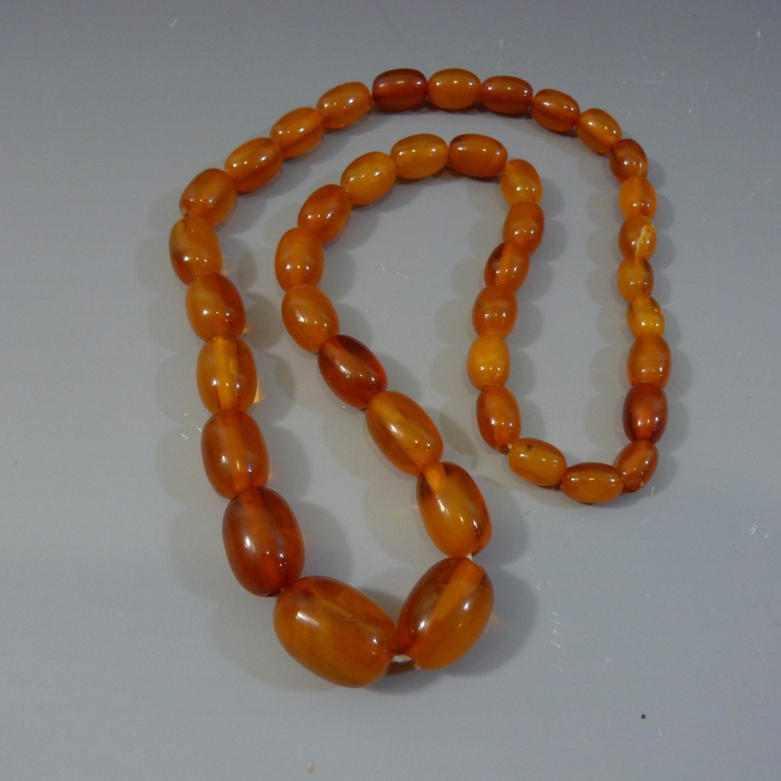 SUPERB BALTIC BUTTERSCOTCH AMBER MILA BEADS NECKLACE (1 of 9)
