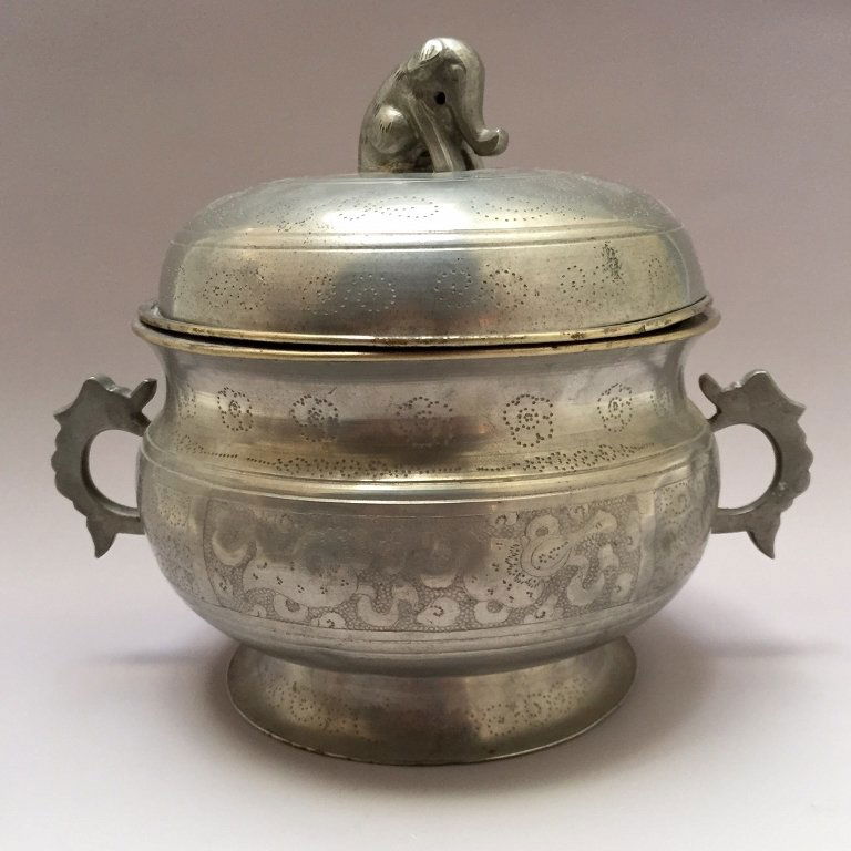 CHINESE ANTIQUE TIN POT. MARKED (1 of 4)