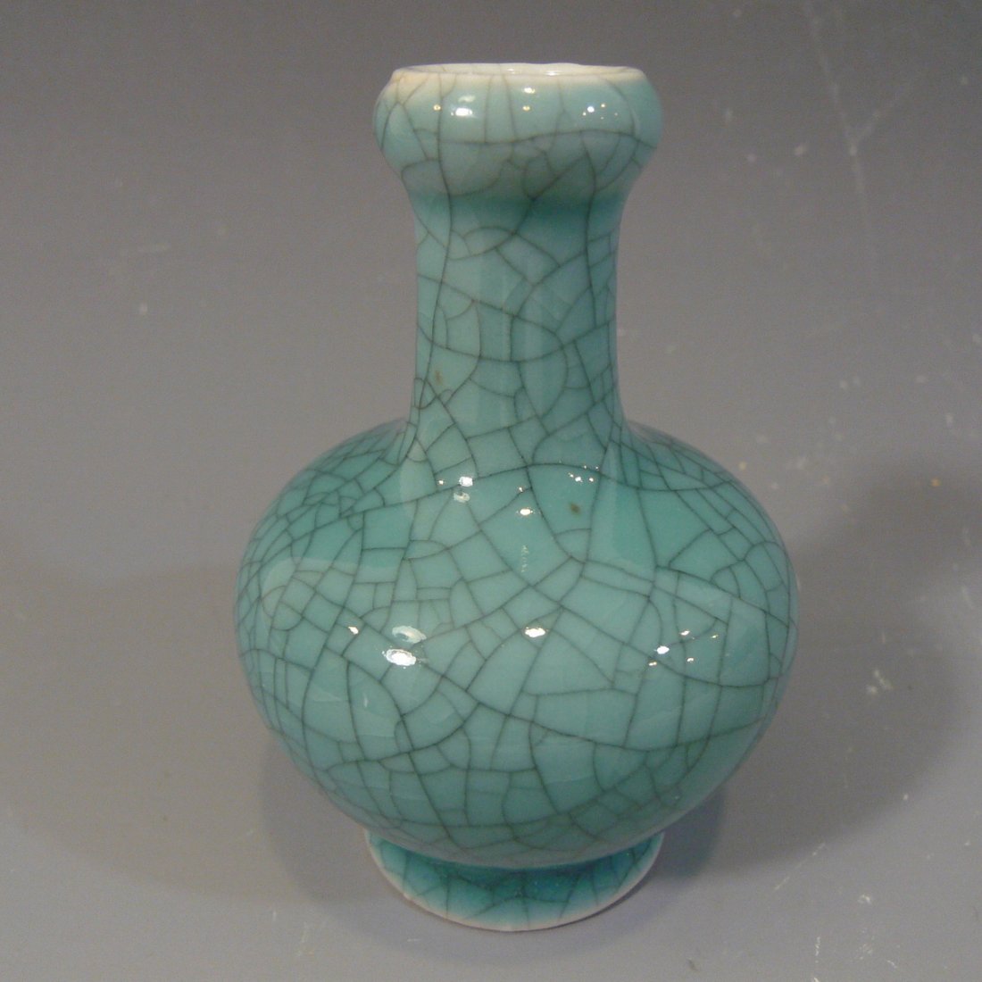 ANTIQUE CHINESE MINIATURE GE TYPE PORCELAIN VASE (1 of 6)