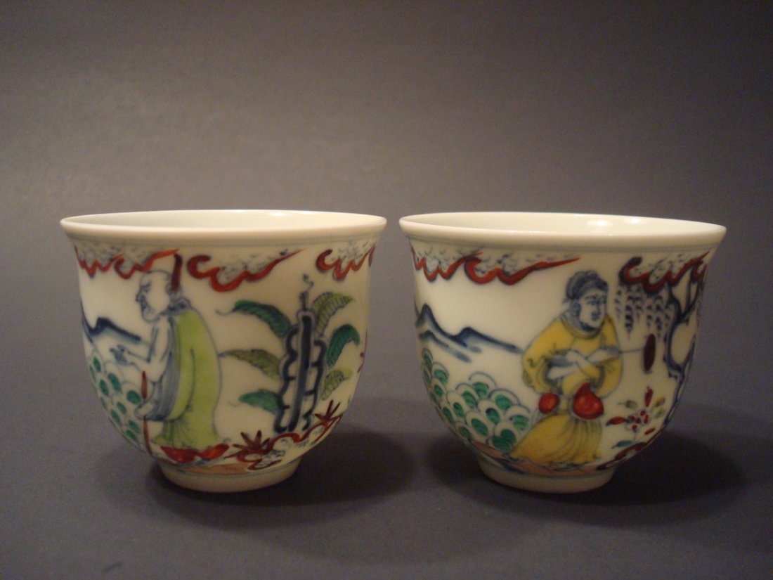 ANTIQUE Chinese Pair Doucai cups, Da Ming Chenghua (1 of 10)