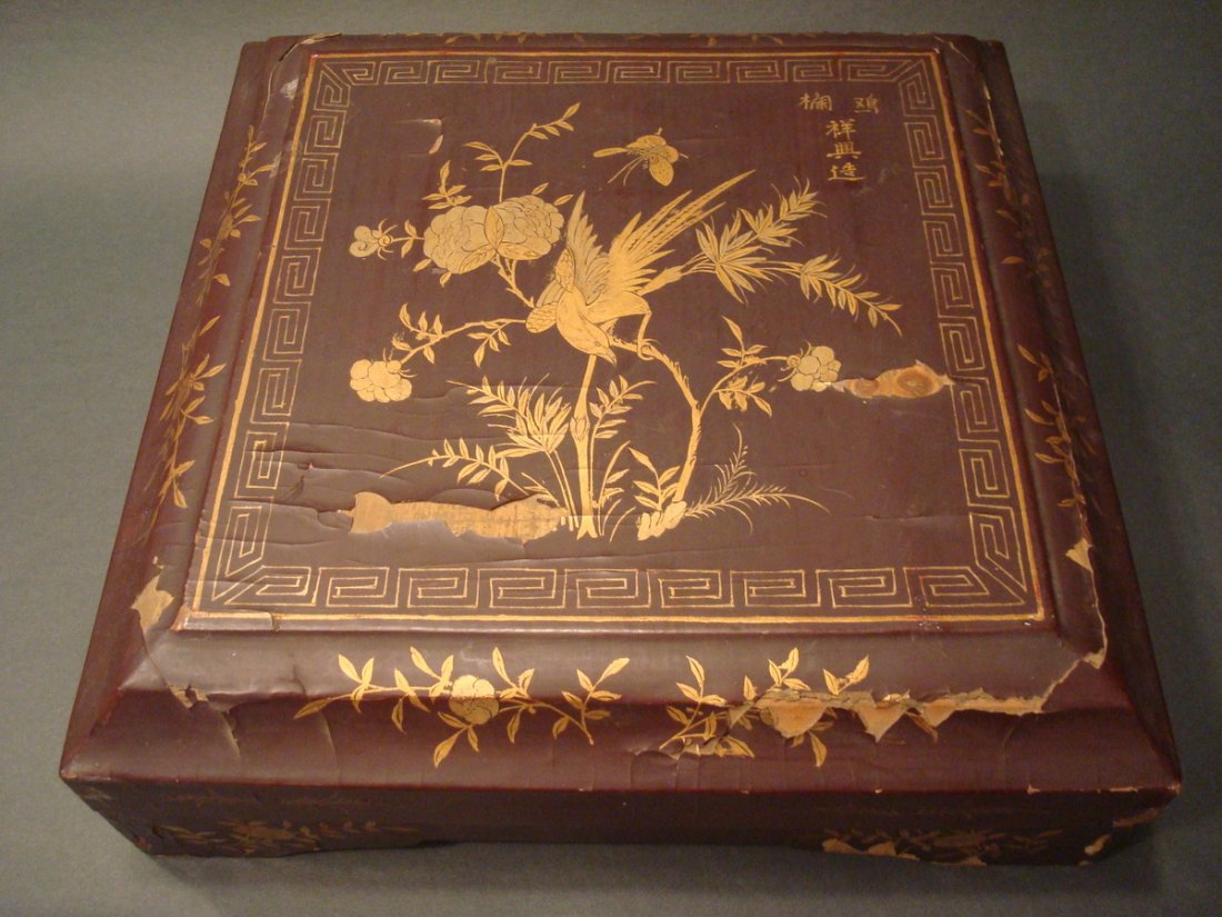 ANTIQUE Chinese Rose Medallion set dishes in laquer (1 of 10)