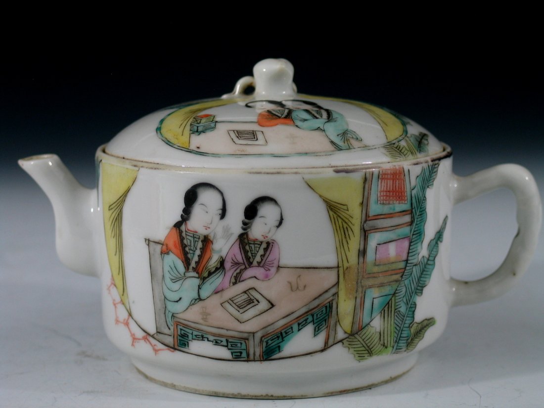 Chinese Famille Rose Porcelain Teapot, Republic Period. (1 of 9)