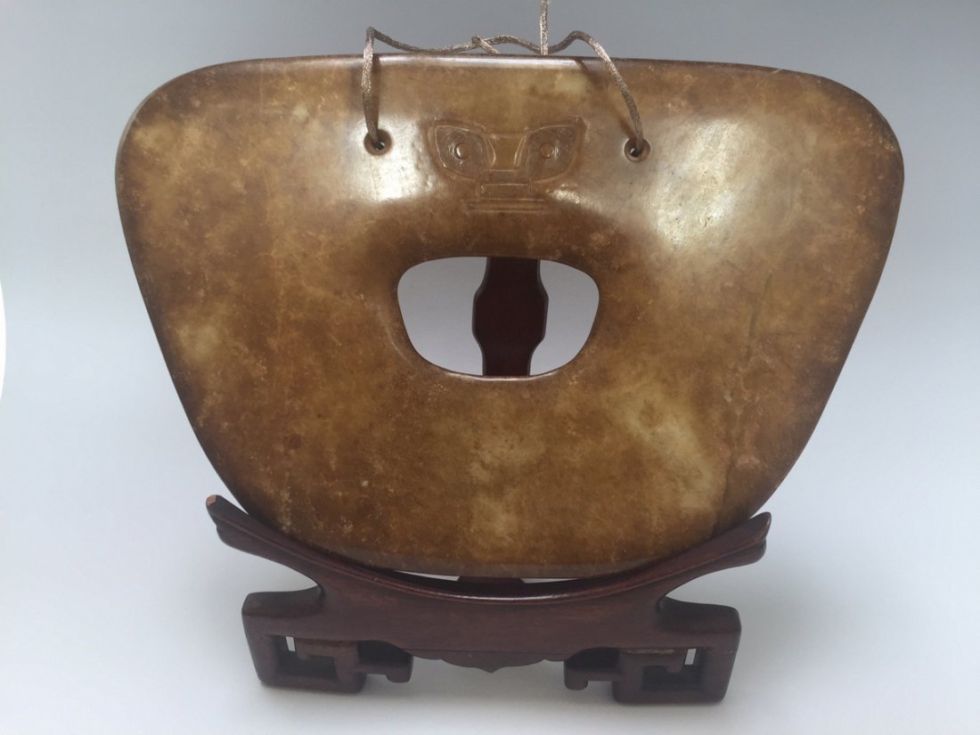 CHINESE ANTIQUE JADE (1 of 4)