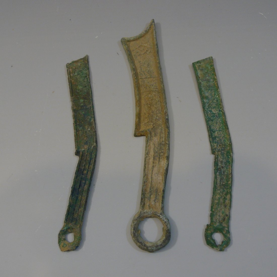 ANTIQUE CHINESE BRONZE KNIFE COIN - WARRING STATES (1 of 9)