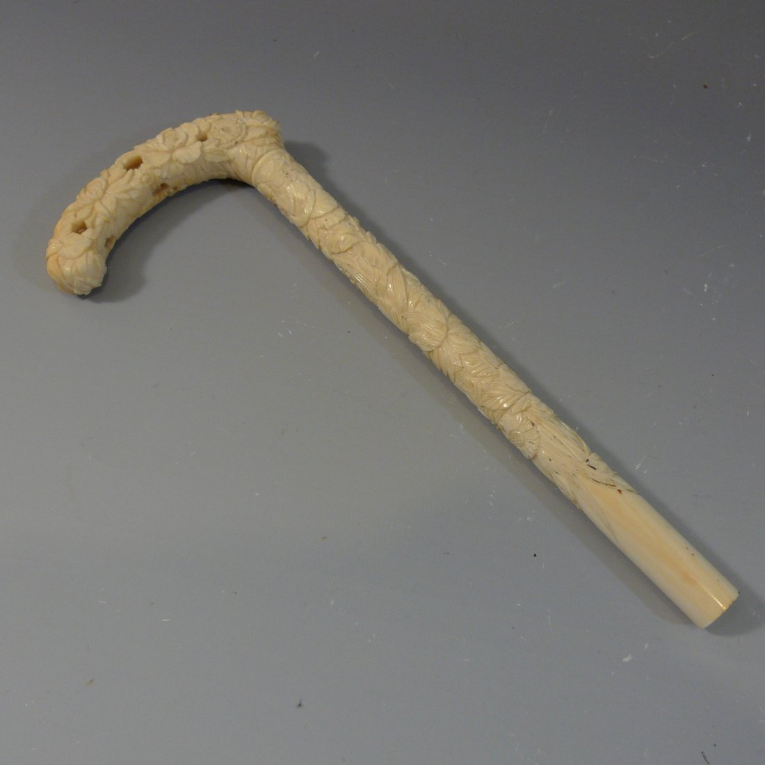 ANTIQUE CHINESE CARVED CANE HANDLE - 19TH CENTURY (1 of 9)