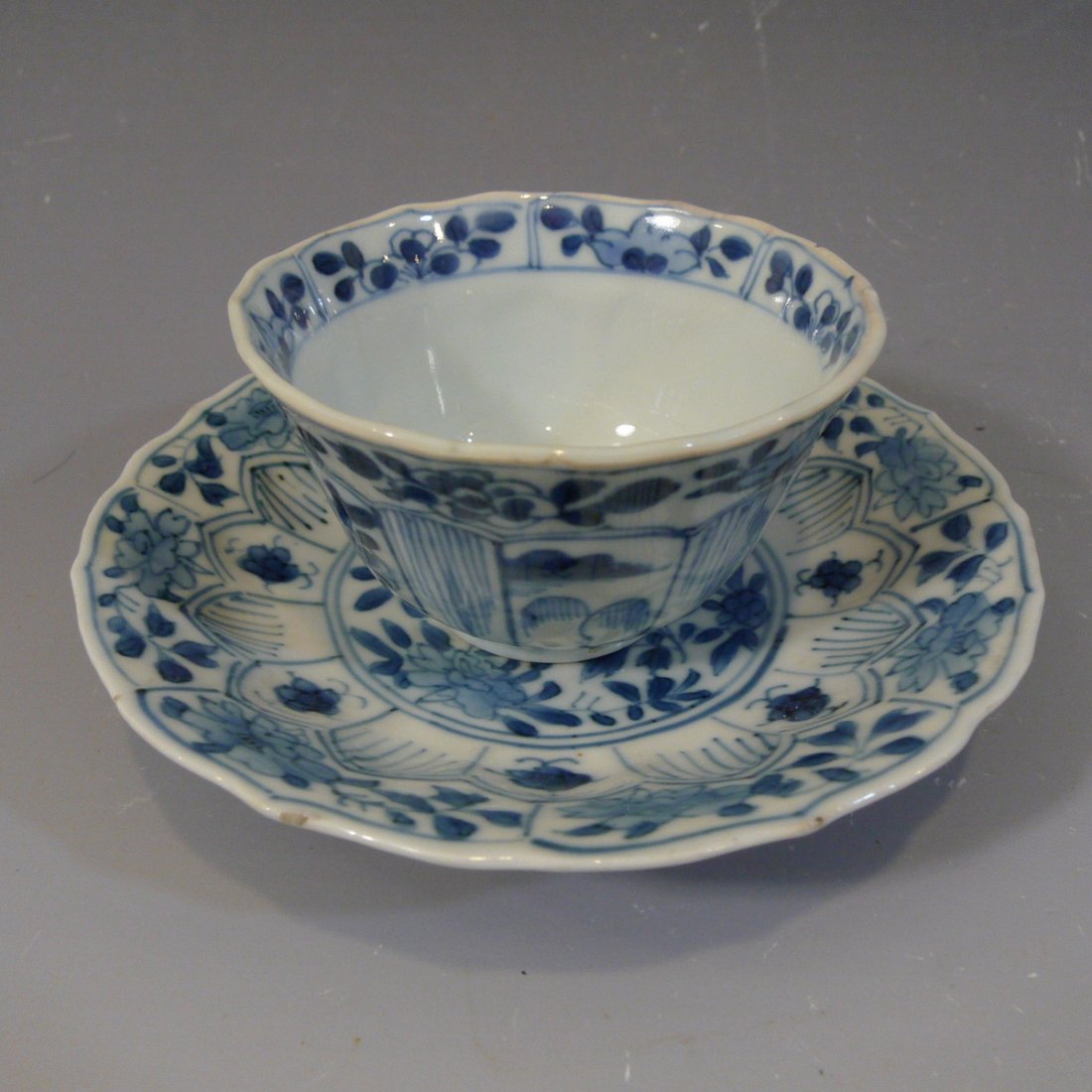 ANTIQUE CHINESE BLUE WHITE PORCELAIN CUP SAUCER KANGXI (1 of 7)