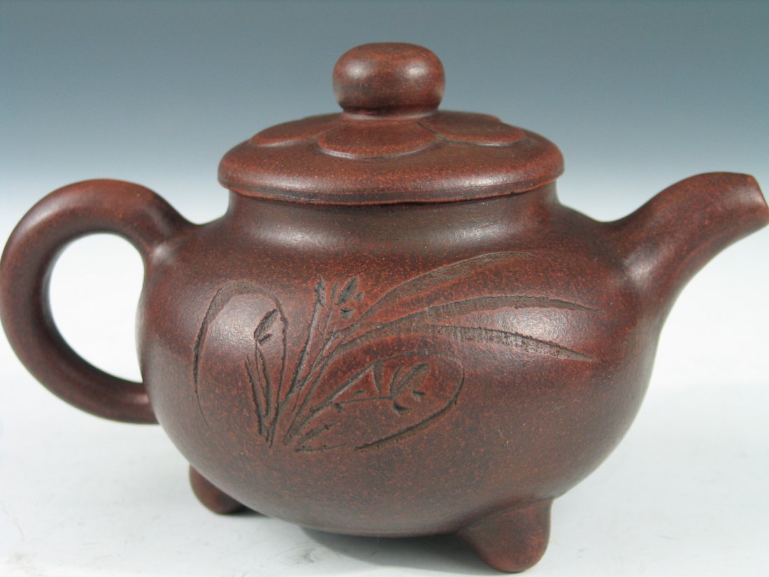 Chinese Yixing Teapot, Maker's Mark on the Bottom. (1 of 5)