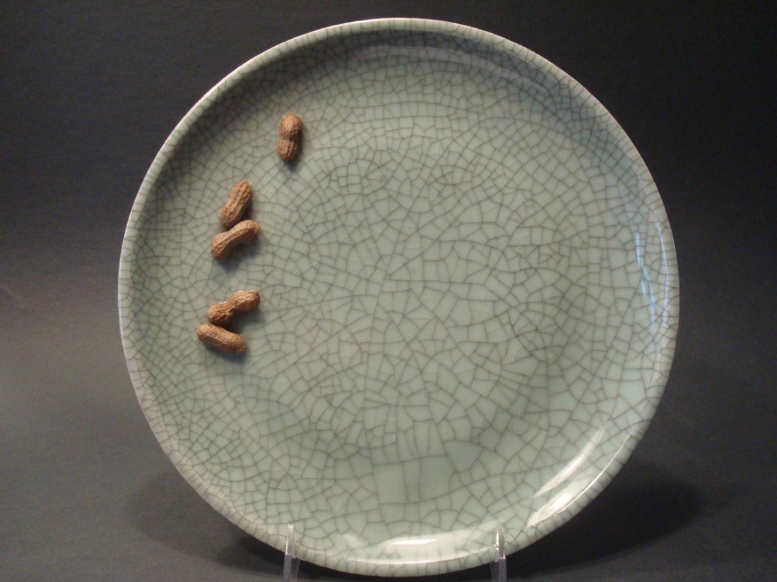 ANTIQUE Chinese GuanType Charger Plate, 10 1/2" (1 of 6)