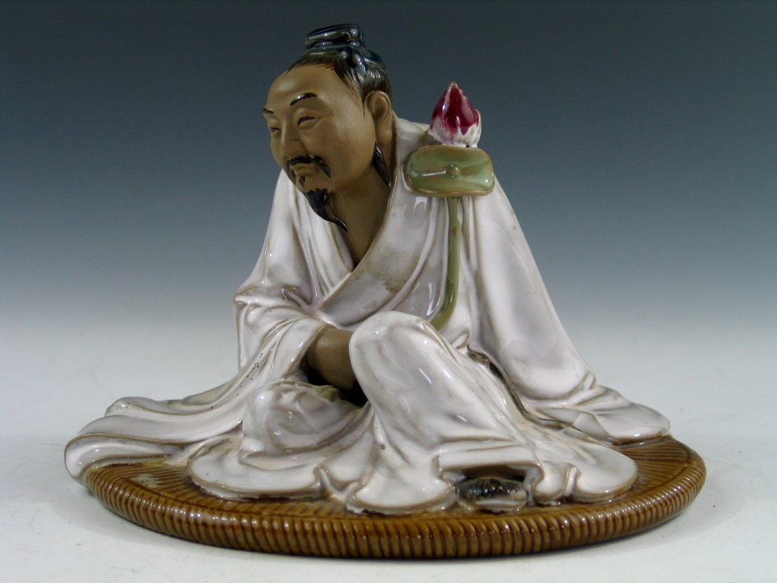 Chinese Porcelain Figure of A Ming Dynasty Poet.: No reserve on this lot. Chinese Porcelain Figure of A Ming Dynasty Poet. Ht 15 cm.