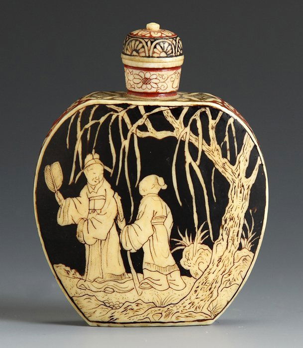 ANTIQUE Chinese Snuff Bottle,  Qianlong mark, 18th C (1 of 4)