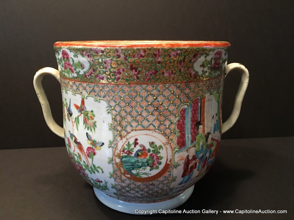 ANTIQUE Huge Chinese Rose Medallion pot, early 19th (1 of 8)