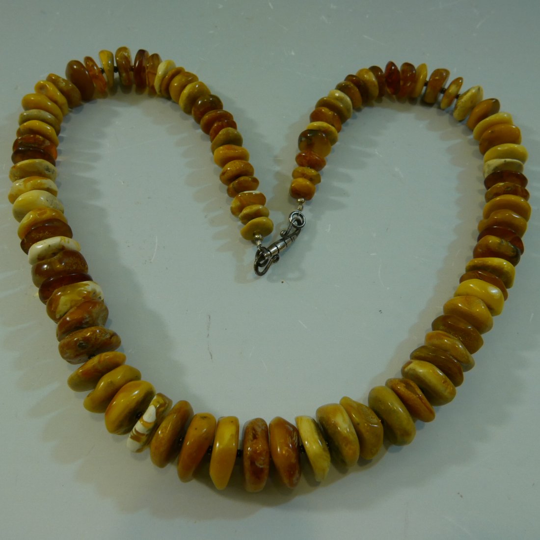 SUPERB NATURAL BUTTERSCOTCH AMBER MILA NECKLACE (1 of 4)