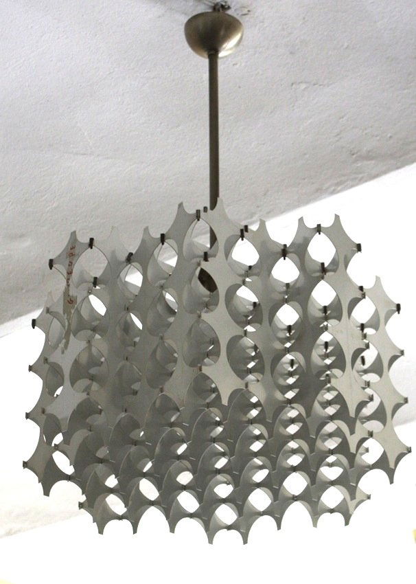 Mario Marenco, Artemide, chandelier: Mario Marenco. Artemide. Chandelier model Cynthia. Aluminium. Prod. Artemide, 1968. Dimensions: h 95 cm, 62 x 62 cm