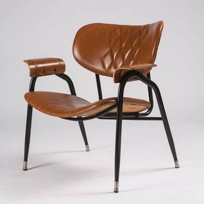 Gastone Rinaldi, Rima, armchair: Gastone Rinaldi, Rima. Armchair. Varnished metal structure, leather. Dimensions: 71 x 70 x 60 cm. Poltrona con struttura in metallo verniciato rivestita in pelle. 1960 ca