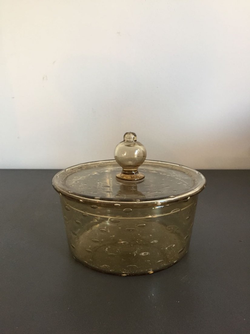 MVM Cappellin, Murano, box 1925: MVM cappellini, Murano, blown glass box. Dimensions: diam 12, h 10 cm