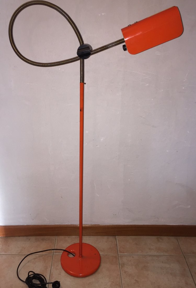Joe Colombo spring floor lamp orange 1966 Oluce (1 of 4)