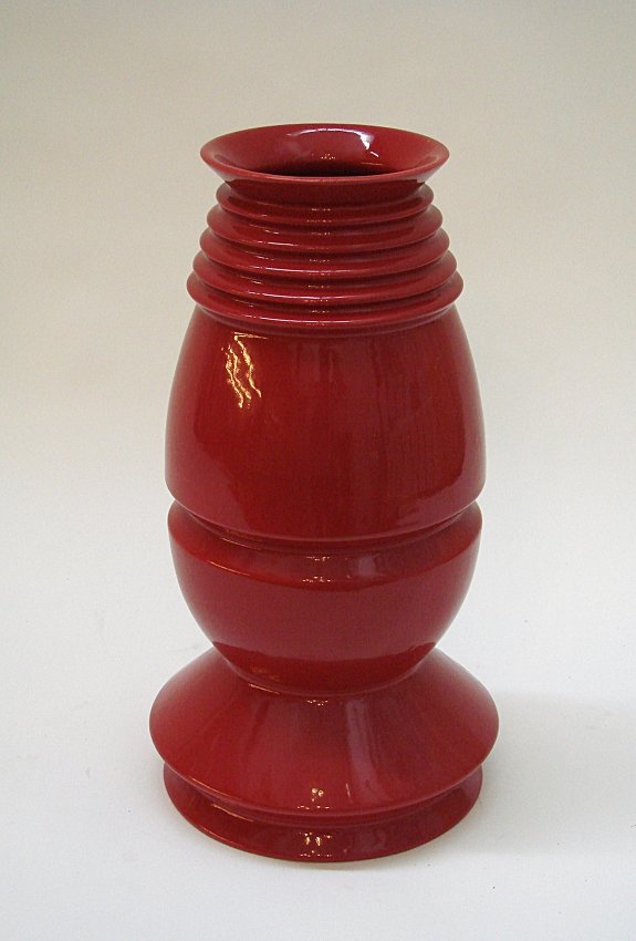 Sergio Asti, Superego, Ceramic Vase: Sergio Asti, Red ceramic vase BKK model, Collection Toky 1980. Prod. Superego, 2006, limited edition 7/50. Dimensions: h 44, diam base 22,5. Sergio Asti, vaso in ceramica rossa modello BKK della colle