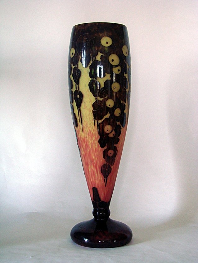 Charles Schneider, Glass Vase: Glass vase signed "Le verre Francais". Acid engraving. Charles Schneider, 1920 ca. Dimensions: h 19,1", base diameter 5,7" Vaso in vetro firmato"Le verre Francais". Inciso all'acido. Anni 20. Dimensio