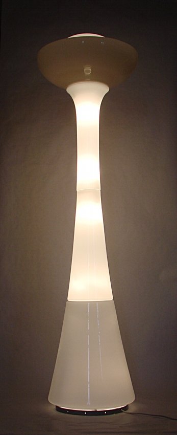 Gino Vistosi , Vetreria Vistosi, Floor lamp: Floor lamp. Blown glass. Dimensions: h 70,8”, w 19,6”. 1960. Label. Lampada da terra ad elementi in vetro soffiato incamiciato. Prod. Vetreria Vistosi, 1960. Dimensioni: h 180cm, larghezza 50cm Et