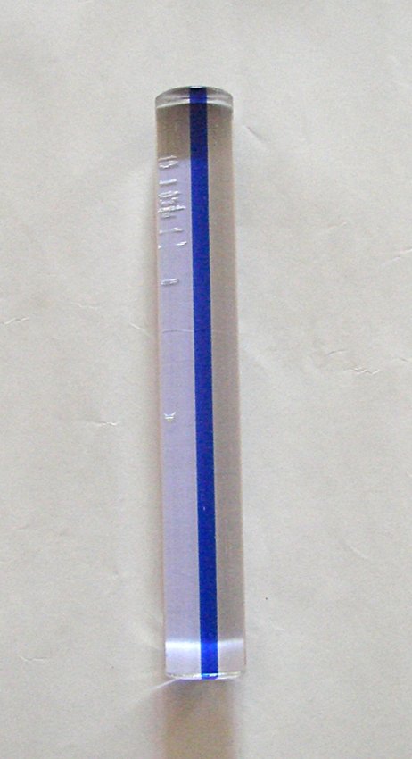 Massimo Vignelli, Venini, letter I: I letter of Vignelli alphabet in original box. Blown pipe glass. Marked "Venini, Anno 1984". Lettera I dell'alfabeto di Vignelli in scatola originale. Vetro soffiato a canna. Firma incisa sulla base "