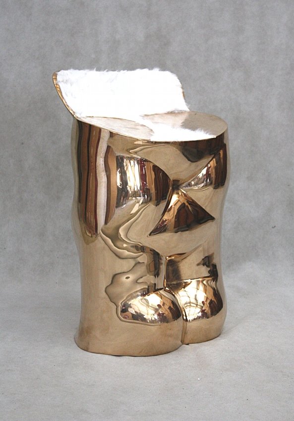 Novello Finotti, Simon Gavina, stool Fausto: Stool model Fausto, varnished bronze structure. Lamp pelt seat. Novello Finotti for Simon Gavina, 1972. Dimensions: h 65, 68 x 53 cm. Sgabello modello Fausto, Novello Finotti per Simon Gavina, 1972. S