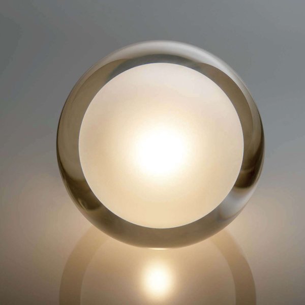 Tokujin Yoshioka - lamp: Alogen lamp, aluminium and glass diffusor. Dimensions: h 5,4" x 5,7" diameter. Lampada da appoggio versione alogena struttura in alluminio diffusore in vetro dimensioni mm: H 13,8 diam. 14,5 cm 1x40W