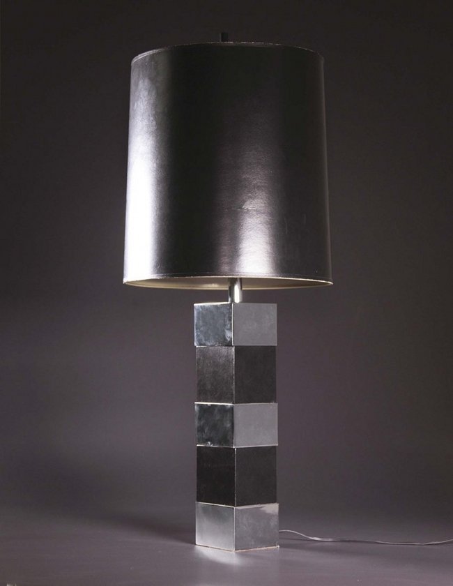 Karl Springer, table lamp: Karl Springer. Table lamp. Steel, chromed steel and paper from Geoffrey Beene residence. Lampada da tavolo. Acciaio, acciaio cromato e carta proveniente dalla residenza di Geoffrey Beene. Dimensioni: