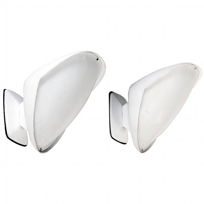 Gio Ponti, Greco, two wall lamps: Pair of rare aluminium and methacrylate outdoor wall lights, designed by Gio Ponti, manufactured by Greco in the '60s. Gio Ponti Archives authentication available. Coppia di lampade da parete. Struttu