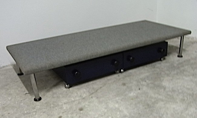 R. gabetti, A. O. d'Isola. One bed and two boxes (1 of 4)