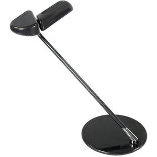 Arteluce, Bruno Gecchelin, lamp: Bruno GECCHELIN, Arteluce editor Black metal Ring model desk lamp. Base designed with one disk from which a branch rises and terminates with two-part head. Orienting shade and still part encloses swit