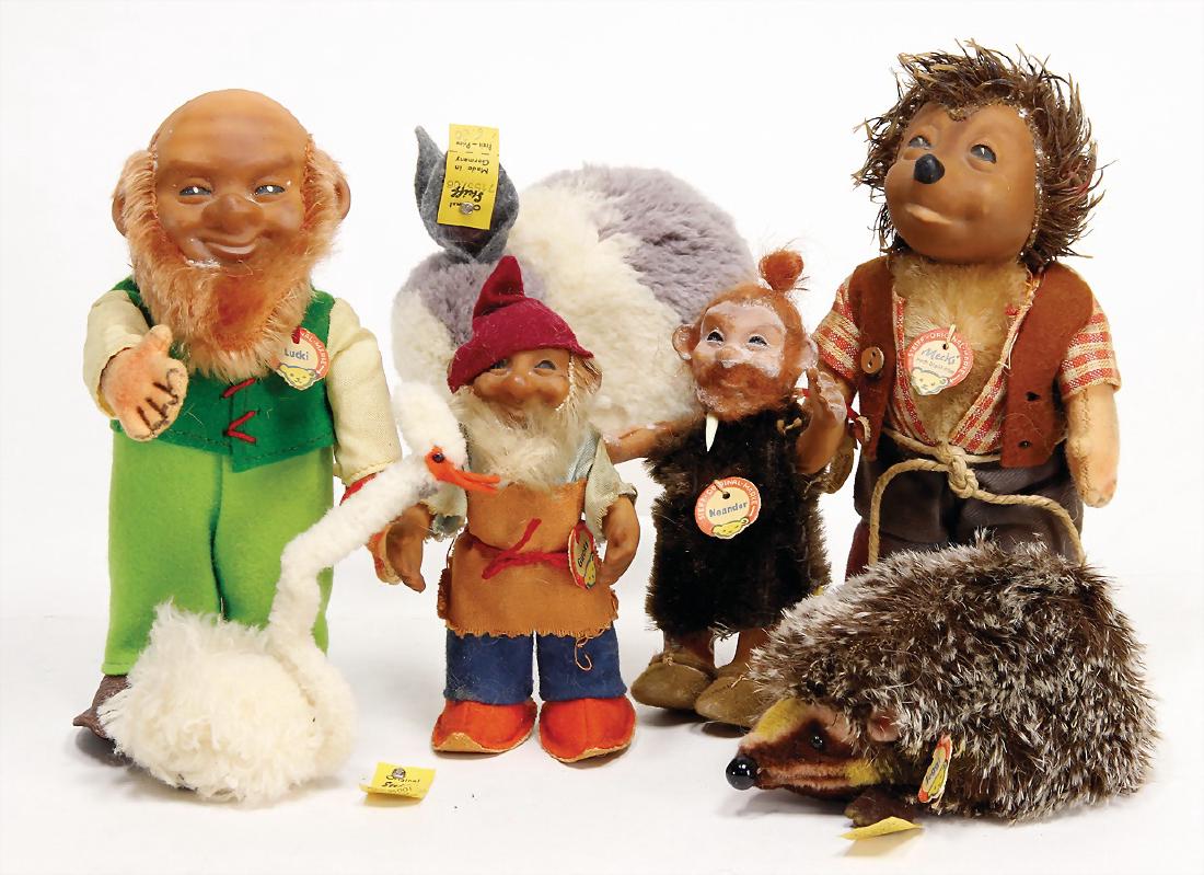 STEIFF 5 pieces, 1 Mucki, with button, chest label and (1 of 1)