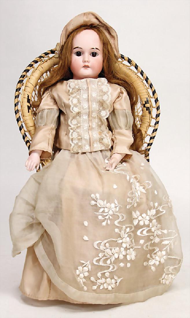 ARMAND MARSEILLE Porzellan-Brustblattkopf-Puppe, gem. (1 of 1)