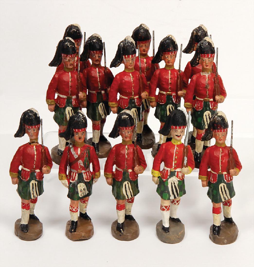 ELASTOLIN 13 Teile, marschierende Schotten, 1. (1 of 1)