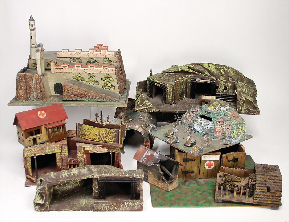 treasure chest, c. 15 pieces, dugout, trenches, (1 of 1)