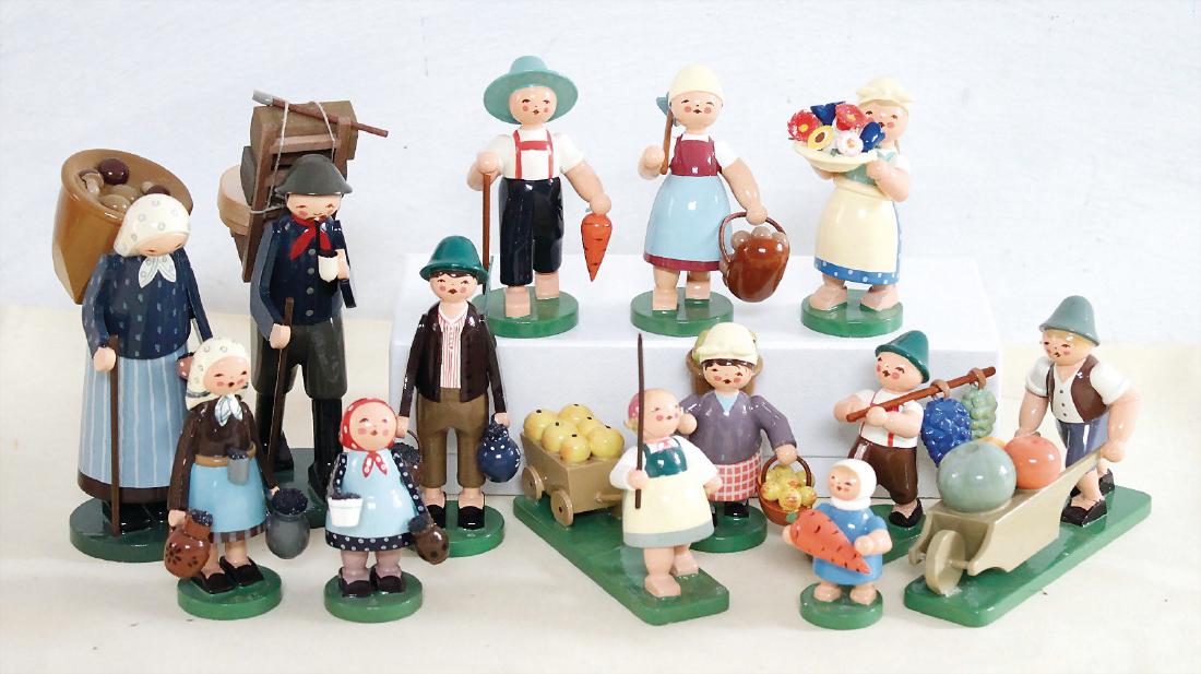 WENDT & KÜHN 13 bäuerliche Figuren, neu (1 of 1)