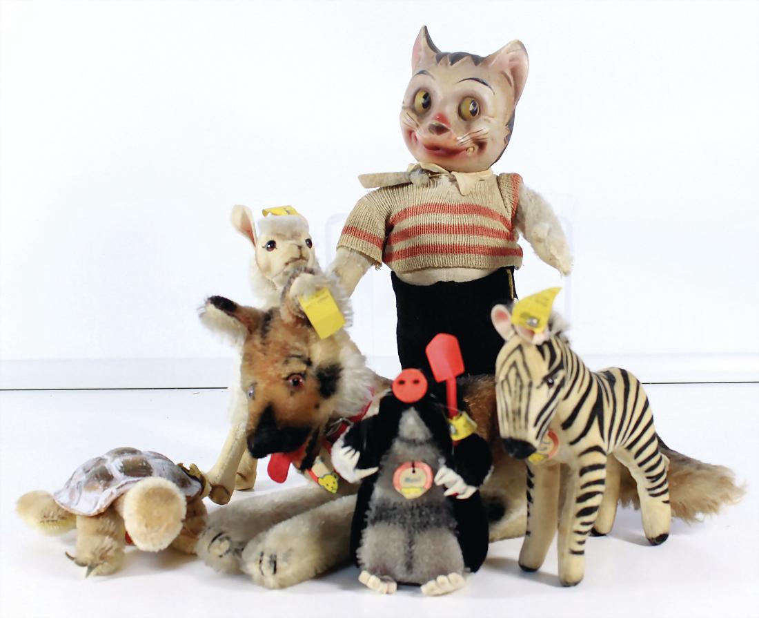 STEIFF 5-tlg., Lama, komplett, Nr. 1317,00, Maxi,: STEIFF 5-tlg., Lama, komplett, Nr. 1317,00, Maxi, komplett, Nr. 4312,00, Zebra, komplett Nr. 6412,00, Arco komplett Nr. 2322,00, Schildkröte komplett, Nr. unleserlich, Panzer verschlissen, dazu 1