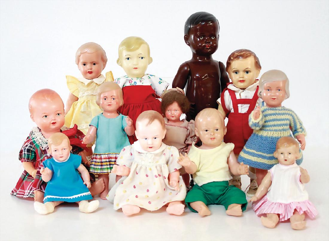 Konv. 12 Celluloid-Puppen und Babys, untersch.: Konv. 12 Celluloid-Puppen und Babys, untersch. Hersteller, darunter August Haidorfer, J.K. Koge, Theodor Reinke, Minerva, u.a., 15-28 cm German Description Konv. 12 Celluloid-Puppen und Babys, untersc