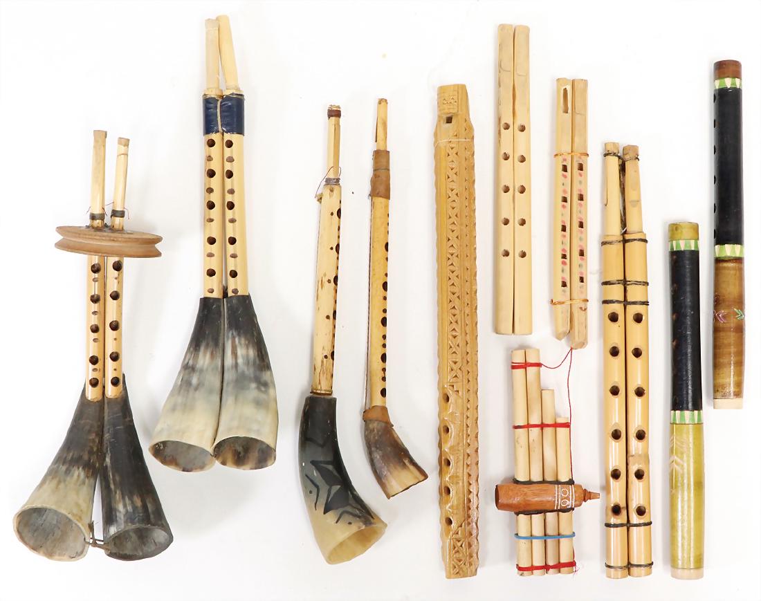 mixed lot with 10 pieces, musical instruments, among (1 of 1)