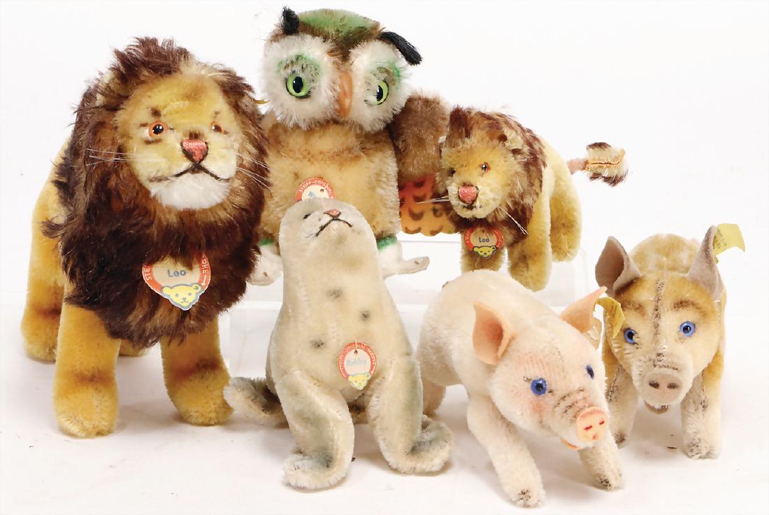 STEIFF 6 pieces, postwar era, leopard, with chest: STEIFF 6 pieces, postwar era, leopard, with chest label, pig, complete, No. 181008, Jolantha, complete, No. 1310,08, Wittie, complete, No. 4314.00, leopard, complete, No. is illegible, Robby, complete