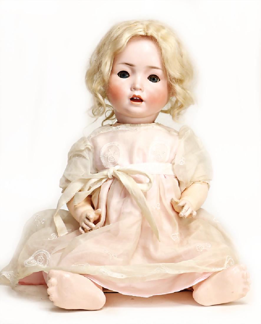 SCHÖNAU & HOFFMEISTER Porzellankopf-Puppe Hanna, gem. (1 of 1)